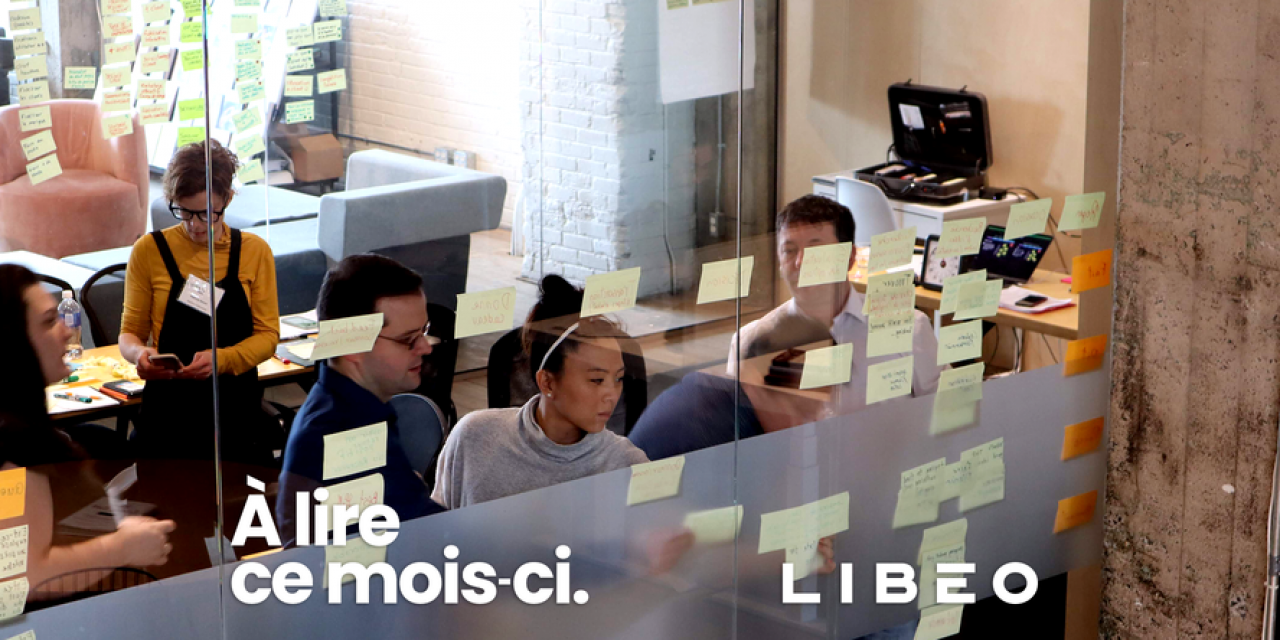 Logo de Libéo avec une photographie de plusieurs personnes en train de réaliser un atelier de Design Thinking