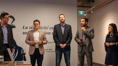 Photographie des membres de la direction de Libéo prise lors des discours d'inauguration du nouveau bureau de Montréal